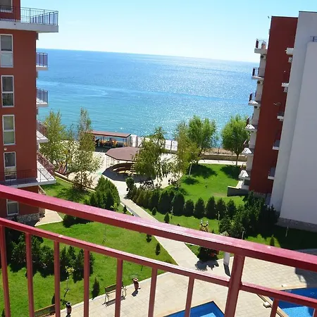 Апартаменты Single Private In Marina View Fort Beach Свети-Влас