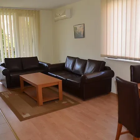 Single Private In Marina View Fort Beach Daire