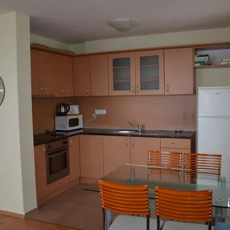 Апартаменты Single Private In Marina View Fort Beach Свети-Влас