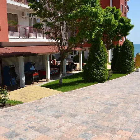 Апартаменты Single Private In Marina View Fort Beach