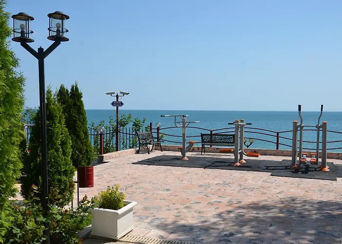 Single Private In Marina View Fort Beach