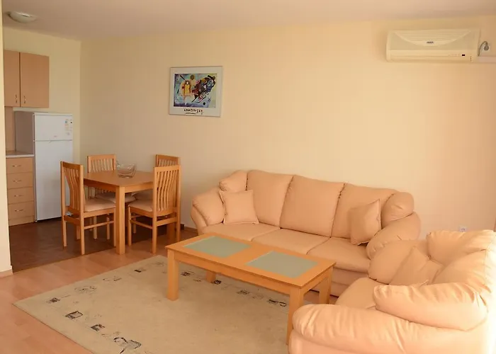 Single Private In Marina View Fort Beach