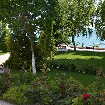 Single Private In Marina View