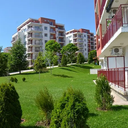 Single Private In Marina View *