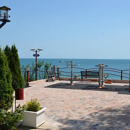 Single Private In Marina View