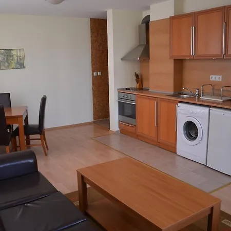 Single Private In Marina View
